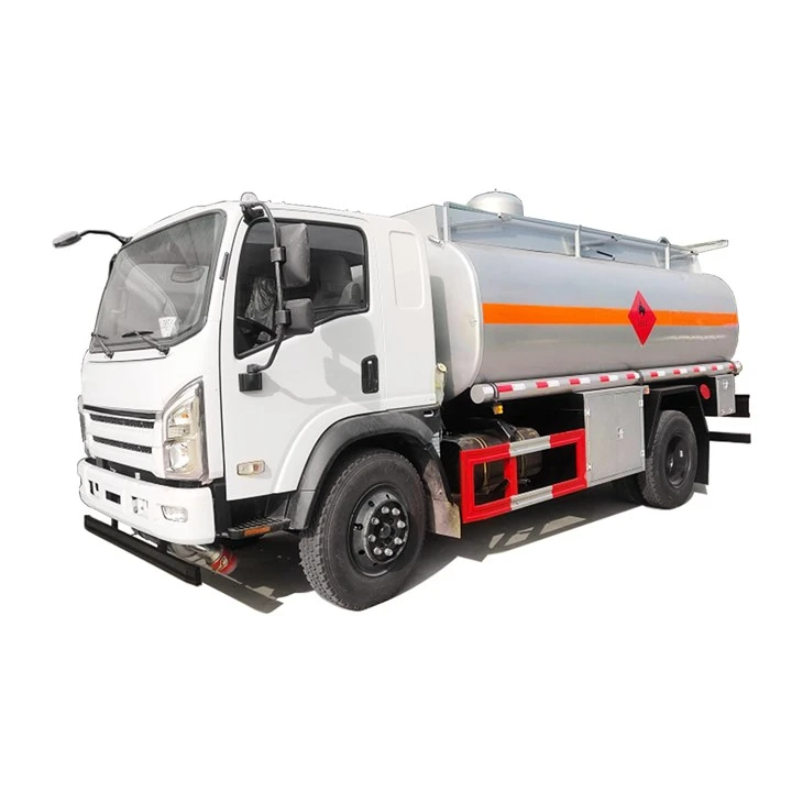 4x2 Euro II 3.9L motor 8CBM üzemanyagtartályos teherautó